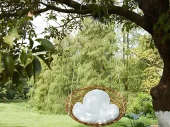 Hangstoel Van Gevlochten Hars - Rotaneffect Met Witte Kussen - Elioa-MYLIA Clearance