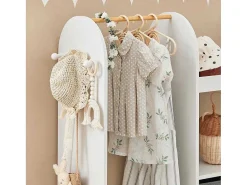 Kmb40-W Kinderkledingkast, Kinderslaapkamer Kledingrek, Kinderkledingrek, Kledingroedes, Kapstok, Kledingkasten Met 3 Planken, 1 Mand En 3 Haken-Sobuy Outlet