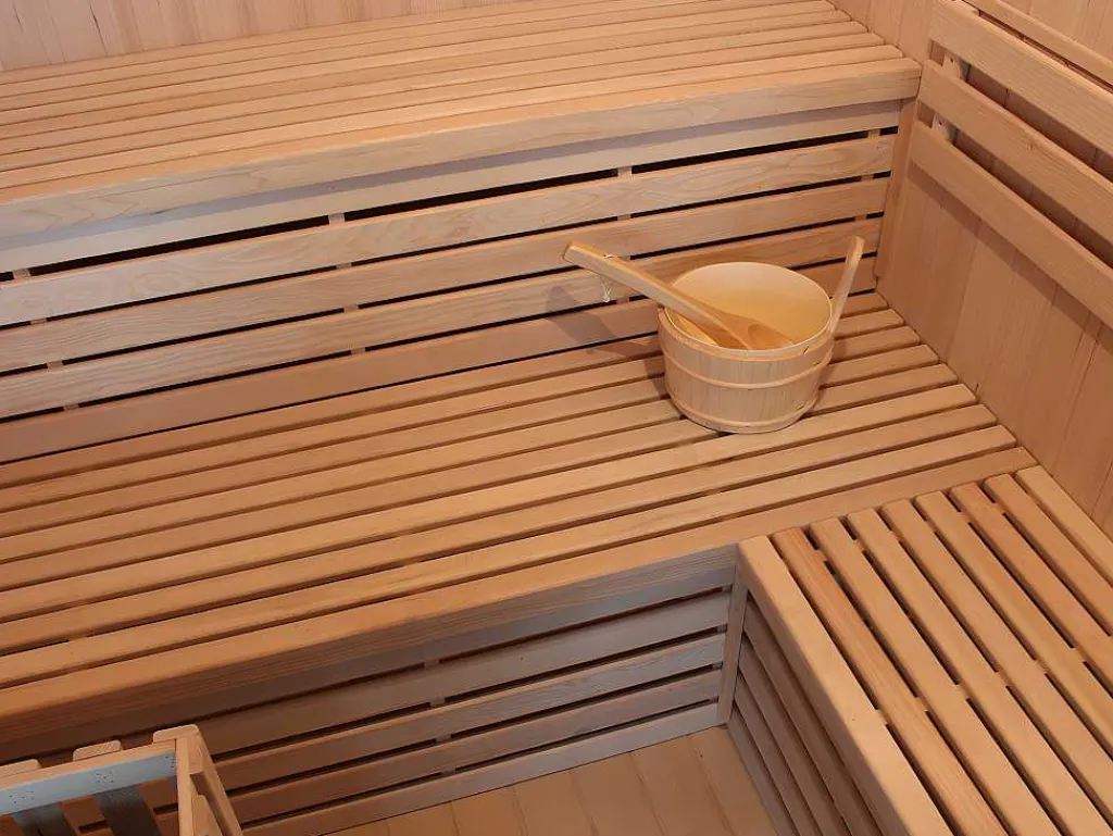 Traditionele Finse Sauna 4/5 Persoons Kolding - 180 X 160 X 200 Cm-VOGUE SAUNA